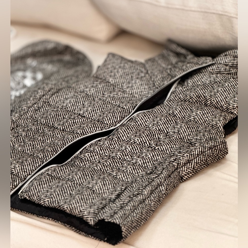 Lightweight rain windbreaker vest